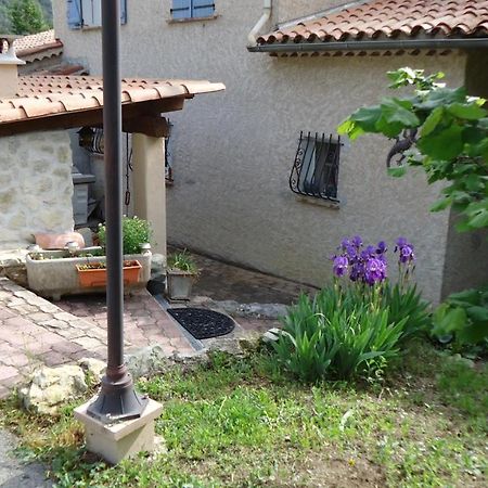 Joelle Et Daniel Bed and Breakfast Entrevaux Buitenkant foto