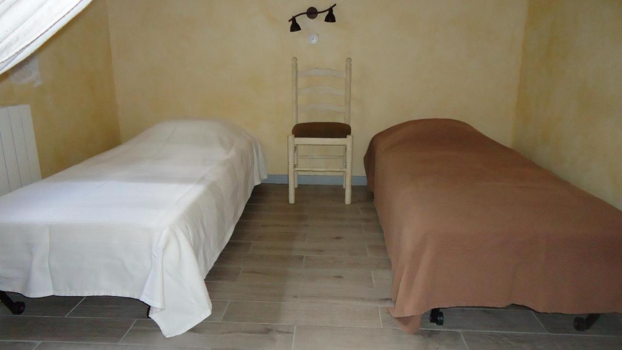Joelle Et Daniel Bed and Breakfast Entrevaux Buitenkant foto