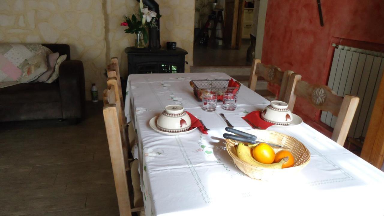 Joelle Et Daniel Bed and Breakfast Entrevaux Buitenkant foto